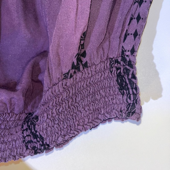 Women's Hawaiian Wahine Toa designs purple and blacks size small - Picture 5 of 8